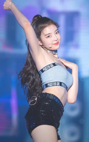 itzy yuna えろ 